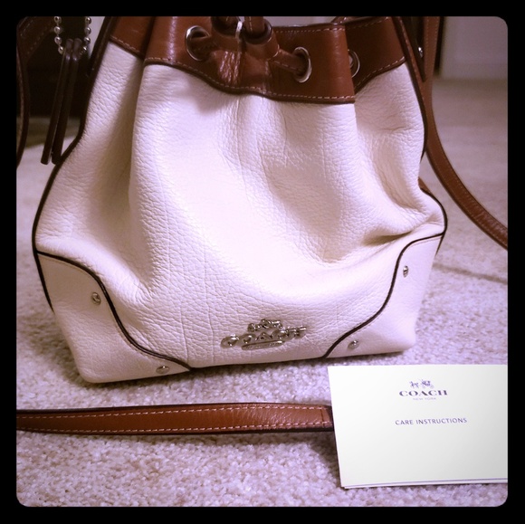 Coach Handbags - Coach purse